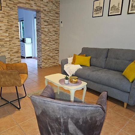 Holiday Home Istra With Jacuzzi Медулин Экстерьер фото