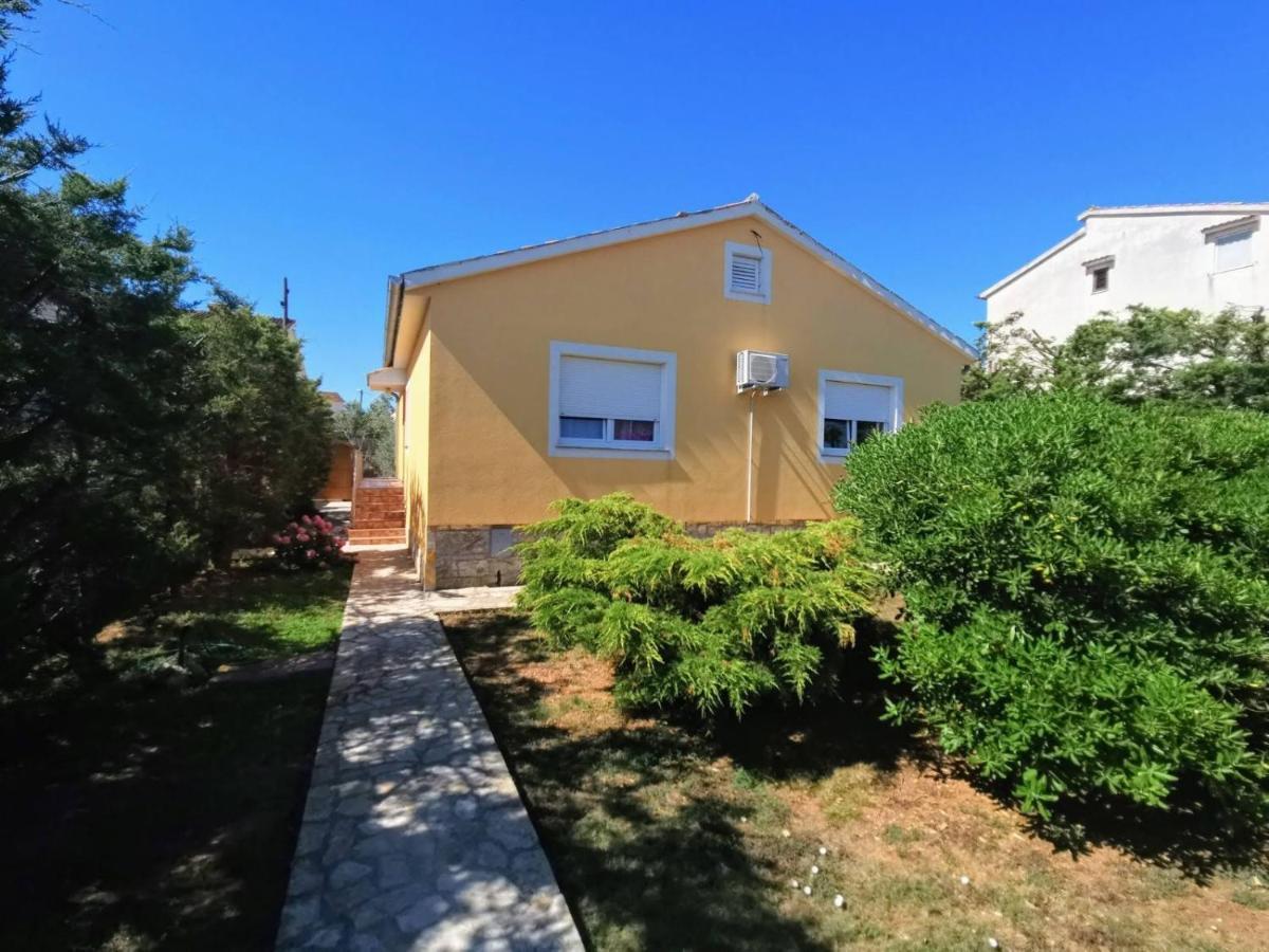 Holiday Home Istra With Jacuzzi Медулин Экстерьер фото