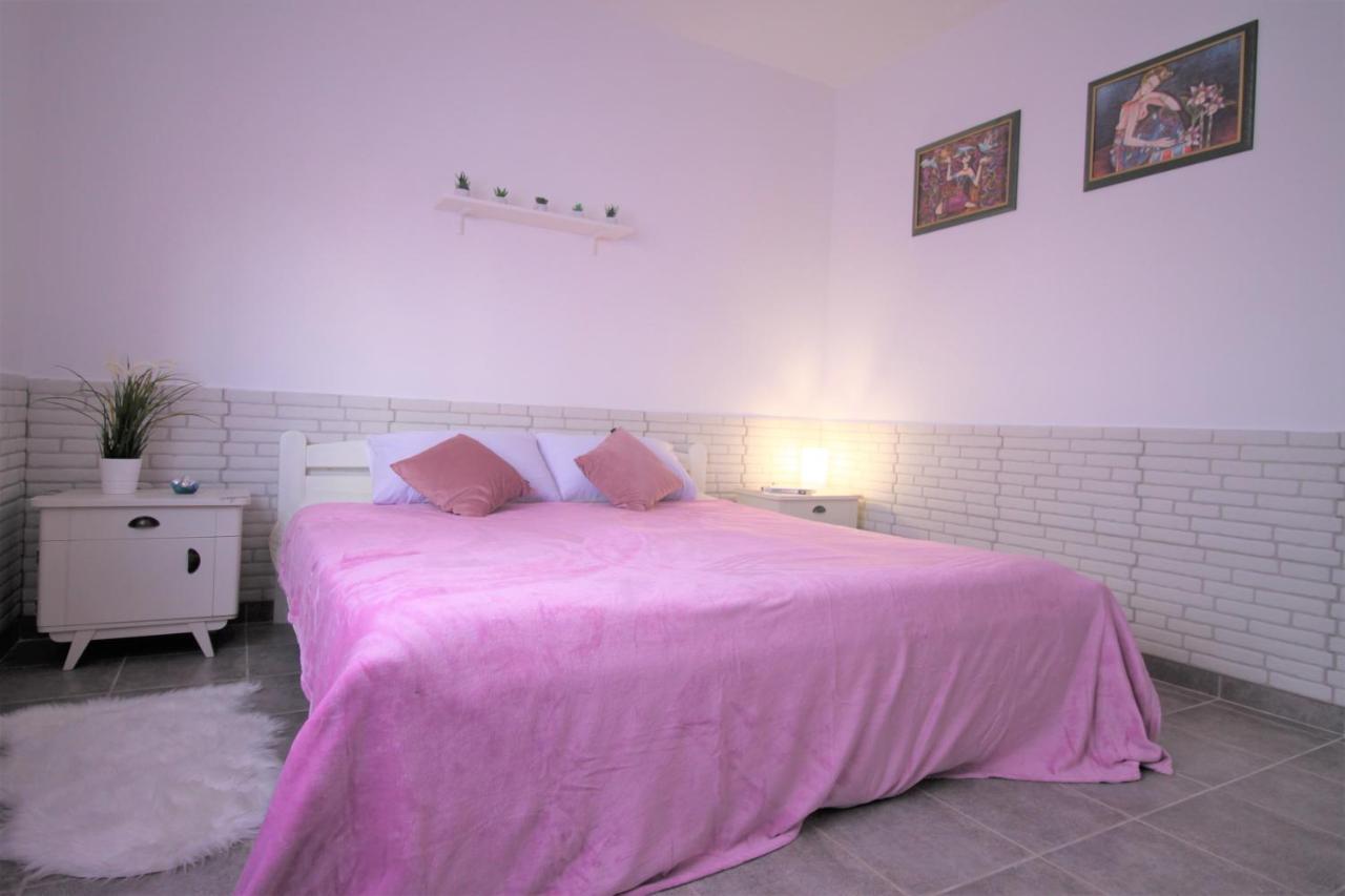 Holiday Home Istra With Jacuzzi Медулин Экстерьер фото
