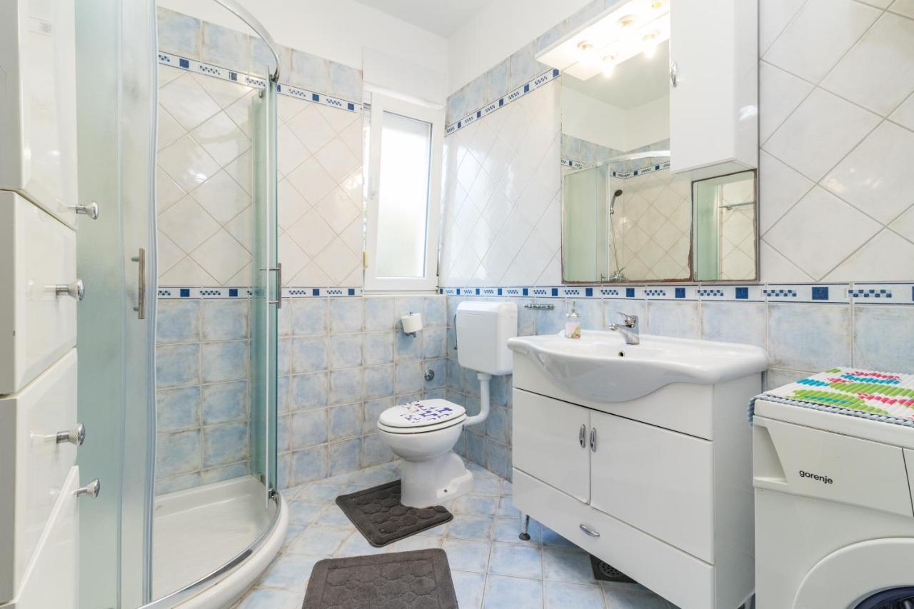 Holiday Home Istra With Jacuzzi Медулин Экстерьер фото